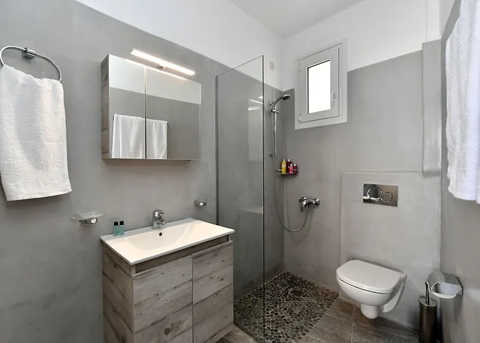 Fotilia Отель Науса