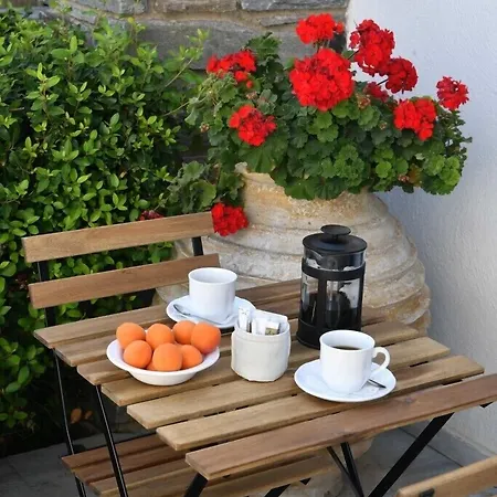 Fotilia Naousa (Paros)