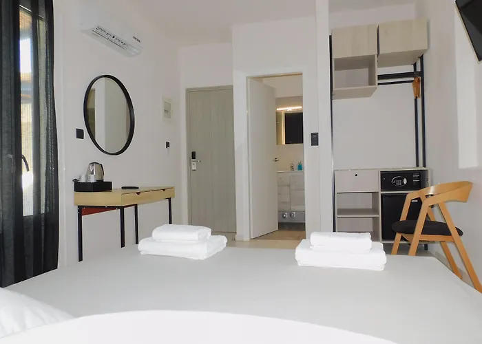 Fotilia Szálloda Náusza